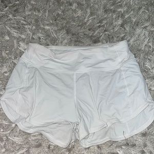 Lululemon Size 4 Tall Speed Up Shorts